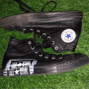 leather all-star converse! size USA 2